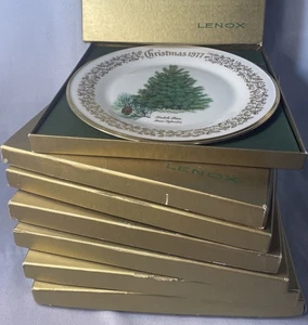 7 Lenox Christmas Plate 1977-83 Gold Trim 10.5” Limited Edition Mint Cond. W/Box - Picture 1 of 9