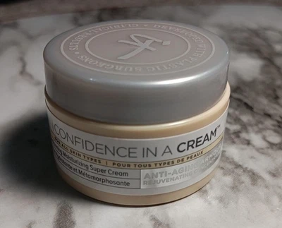 It Cosmetics Confidence In A Cream Anti-Aging Moisturizer MINI 0.5 oz, 15ml - Image 1 of 3