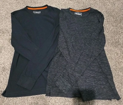 LOTE DE 2 CAMISAS DE MANGA LARGA URBAN PIPELINE PARA HOMBRE TALLA MEDIANA, UNA NEGRA/UNA GRIS Foto 1 de 4