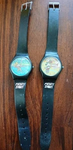 2 Vintage Disney Store Exclusive Mickey Mouse Basketball & Angeln Armbanduhren - Bild 1 von 7