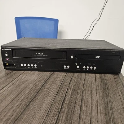 FUNAI DV220FX4A DVD Player / VCR Recorder Combo No Remote Tested - Image 1 of 2