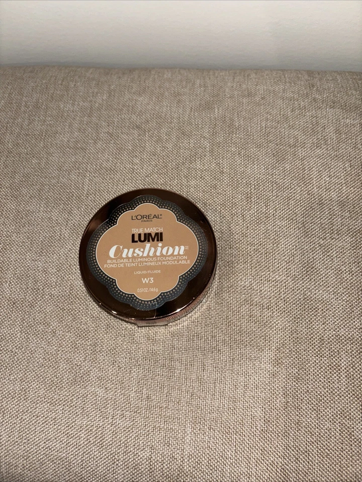 L'oreal True Match Lumi Cushion Buildable Luminous Foundation Shade W3 - Image 1 of 2
