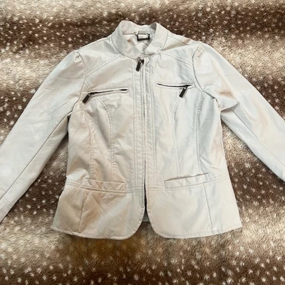 JouJou NWT White Vegan Faux Leather Zip up Biker Moto Jacket with Zip details. - Image 1 of 4