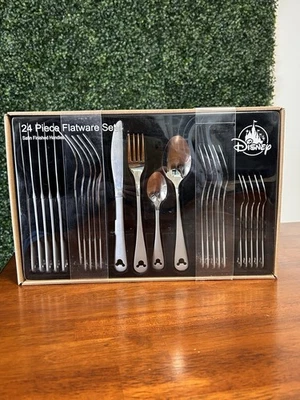 Juego de cubiertos de 24 piezas de Mickey Mouse de los parques de Disney con mango satinado cubiertos nuevos Foto 1 de 4
