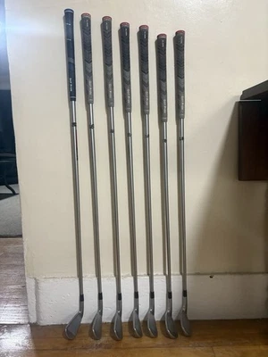 Hierros forjados 4-p Mizuno Jpx 900 Foto 1 de 4