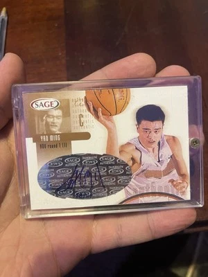 Sage 2002 - Autógrafo auténtico Yao Ming #A21 bronce/110 (AU, RC) Foto 1 de 2