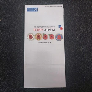 5x COLLECTIBLE YEAR REMEMBRANCE BADGES - VARIOUS YEARS ON A DISPLAY CARD - RARE. - Picture 1 of 2