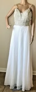 Speechless Women's Ball Gown Prom Dress (Juniors) Size 13 Silver White Beaded - Picture 1 of 7
