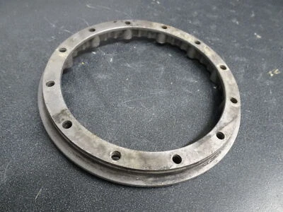 Оригинальный соединительный фланг для пуска двигателя Ski-Doo 1996-2000 годов выпуска 420810860 MXZ Summit - Изображение 1 из 4