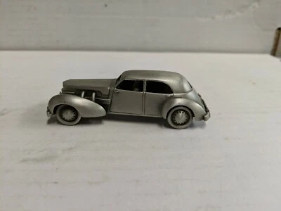 Danbury Mint Pewter - approx 1/60 scale - 1937 Cord 812 - Image 1 of 4