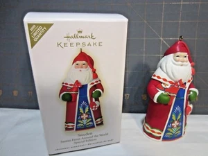 2009 Hallmark QXE3102 "Weihnachtsmänner aus aller Welt -- Schweden" Ornament - Bild 1 von 6