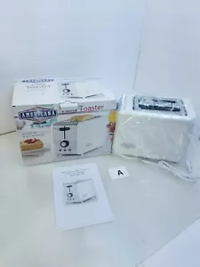 New Retro Americana Classics 2-slice Toaster w/ Auto Shut Off Re-heat & Defrost - Picture 1 of 6
