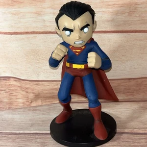 DC Comics Artist Alley Superman by Chris Uminga Limited Edition Statue 285-3000 - Picture 1 of 6