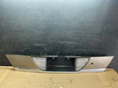 Painel de placa traseira de guarnição Ford Crown Victoria 1998 a 2011 U8152 DG - Imagem 1 de 4