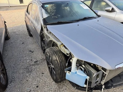 Подушка безопасности для переднего пассажира на приборную панель Dodge Avenger 2010-2014 годов выпуска без усовершенствованной многоступенчатой подушки безопасности - Изображение 1 из 4