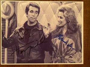 Foto autografata firmata Henry Winkler Rhonda Shear con certificato di autenticità Happy Days di entrambi - Foto 1 di 6