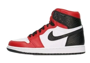 Air JORDAN 1 RETRO Shoe SZ 12 Women's Satin Snake CHICAGO CD0461-601 Men's 10.5 - Picture 1 of 5