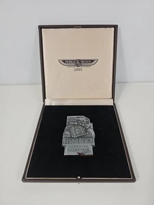 2005 Pebble Beach Concours Pewter Dash Plaque ALFA ROMEO 8C in Presentation Box - Picture 1 of 9