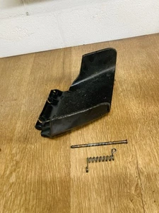 532160831 160831 Mähwerk Auswurfschacht Deflektor AYP Handwerker Unkrautstecher - Bild 1 von 3