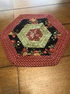 Hexagon Handmade And Quilted Table Doily Dark Red/green/black Quality Piece!! - Picture 1 of 4