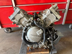 1998-2001 99 00 Honda VFR800 vfr 800 Interceptor engine motor Guaranteed 27k mi - Picture 1 of 7