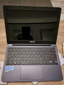 ASUS VivoBook E203MA 11,6 pollici (64 GB, Intel Celeron N, 1,10 GHz, 4 GB) computer portatile - Foto 1 di 5