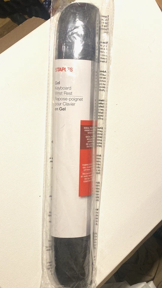 New In Package  Staples Gel Keyboard Wrist Rest 18.6 in x 2.8 in x 0.91 Black - Image 1 of 4