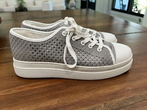 j slides Natasha Platform Gray Crochet Lace Up Sneakers 10m - Picture 1 of 10