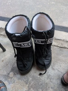 Original Moon boots 8-8.5 Sz. - Picture 1 of 7