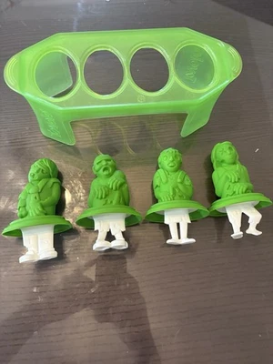 Moldes Tovolo Zombies Ice Pop, silicone flexível, facilmente removível, máquina de lavar louça... - Imagem 1 de 3