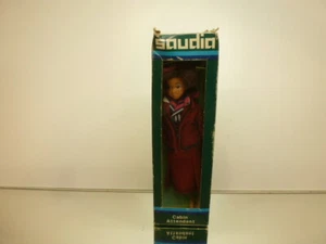 REXARD DOLLS CABIN ATTENDANT SAUDI - L18.0cm RARE - GOOD CONDITION IN BOX - Imagen 1 de 9