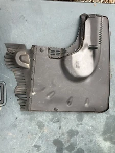 Mercedes-Benz E W211 2005 Wiper trim A2118300413 - Bild 1 von 10