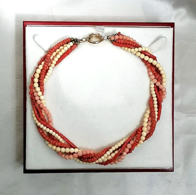 ORIGINALE COLLANA A TORCHON IN CORALLI VARI E MATERIALE PREZIOSO. - Immagine 1 di 4
