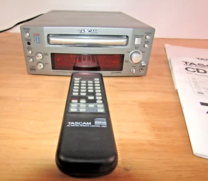 Tascam CD-RW4U CD Rewritable Recorder with Remote Control - Picture 1 of 24