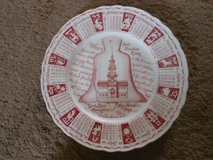 ROYAL STAFFORDSHIRE ZODIAC CALENDAR PLATE, RARE RED PRINT, 1966, LIBERTY BELL - Picture 1 of 9