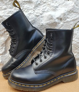 Dr. Martens Women's 4 UK Shoe for sale | eBay