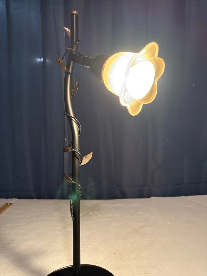 Victorian Style Floral Reading Lamp 100 W 15 Inch Working - Image 1 of 1