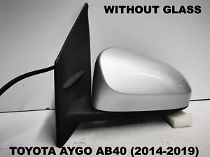 ESPEJO RETROVISOR IZQUIERDO PASAJERO TOYOTA AYGO MK2 AB40 (2014-19) SIN CRISTAL (#T6) - Imagen 1 de 12