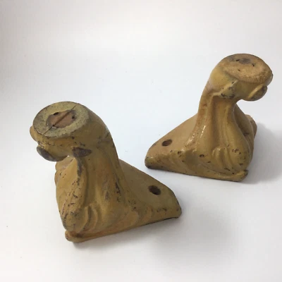 Juego de 2 patas de taburete de madera vintage pintadas 5" H Foto 1 de 4