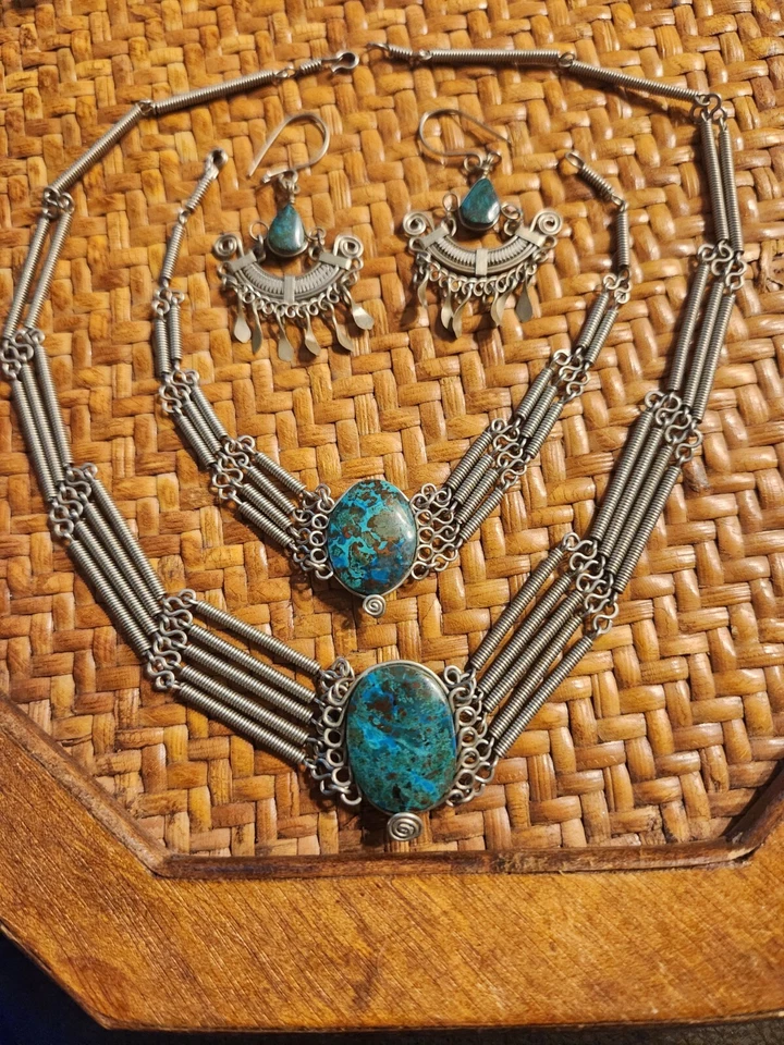 Mussio Design Necklace, Bracelet And Earrings with Stone Artwork  - Изображение 1 из 4