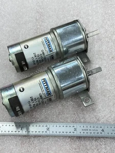 PITTMAN GEAR MOTOR WITH BRACKET 15.1V 298:1 RATIO VERY STRONG BALL BEARING SHAFT - Picture 1 of 12