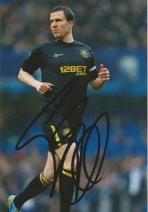 WIGAN: FOTO DE ACCIÓN FIRMADA POR GARY CALDWELL 6x4 + certificado de autenticidad - Imagen 1 de 1