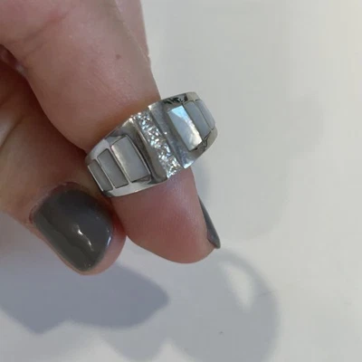 Lia Sophia "Parfait" Silver Tone Ring Mother of Pearl & Cubic Zirconia Sz 7 EUC - Image 1 of 4