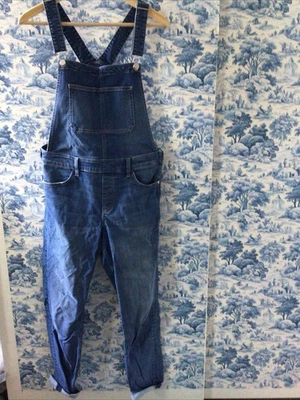 Woman’s Blue Jeans Dungarees From H&M Size EUR 42- 14 UK - Image 1 of 3