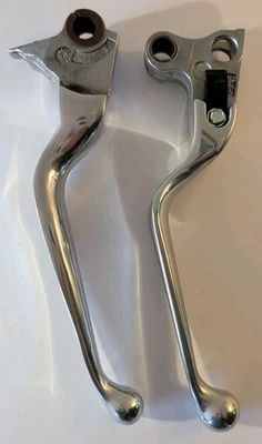Palancas de embrague y freno cromadas genuinas Harley Davidson 45075-96 Foto 1 de 4