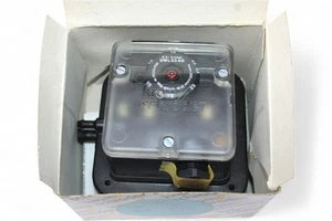 KROMSCHRODER DWL03AG PRESSURE SWITCH 84440205 - Picture 1 of 8