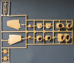 Monograma Escala 1/48 SU-25 Pie de Rana - Lote de 3 Piezas del Kit No. 5830 - Imagen 1 de 1