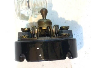 Electric SWITCH TOGGLE ON OFF HUBBELL P539 PORCELAIN BLACK ANTIQUE 1920 BAKELITE - Picture 1 of 3