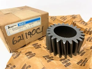 621190C1 Gear, First Drive Transmission Dresser IH NEW OEM TD8C/E 100C/E 125E - Picture 1 of 3