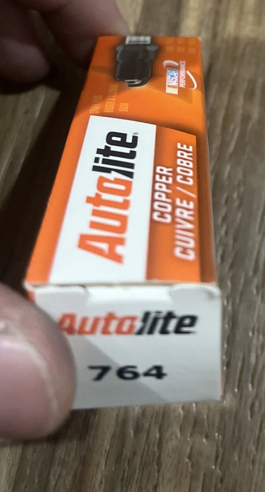 Bujía-Resistencia de cobre Autolite 764 Foto 1 de 1